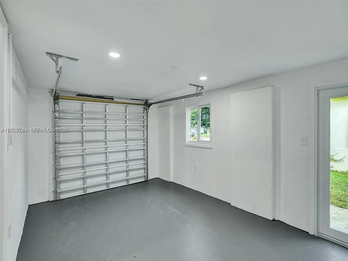 2573 Conroy Dr Property Photo 48
