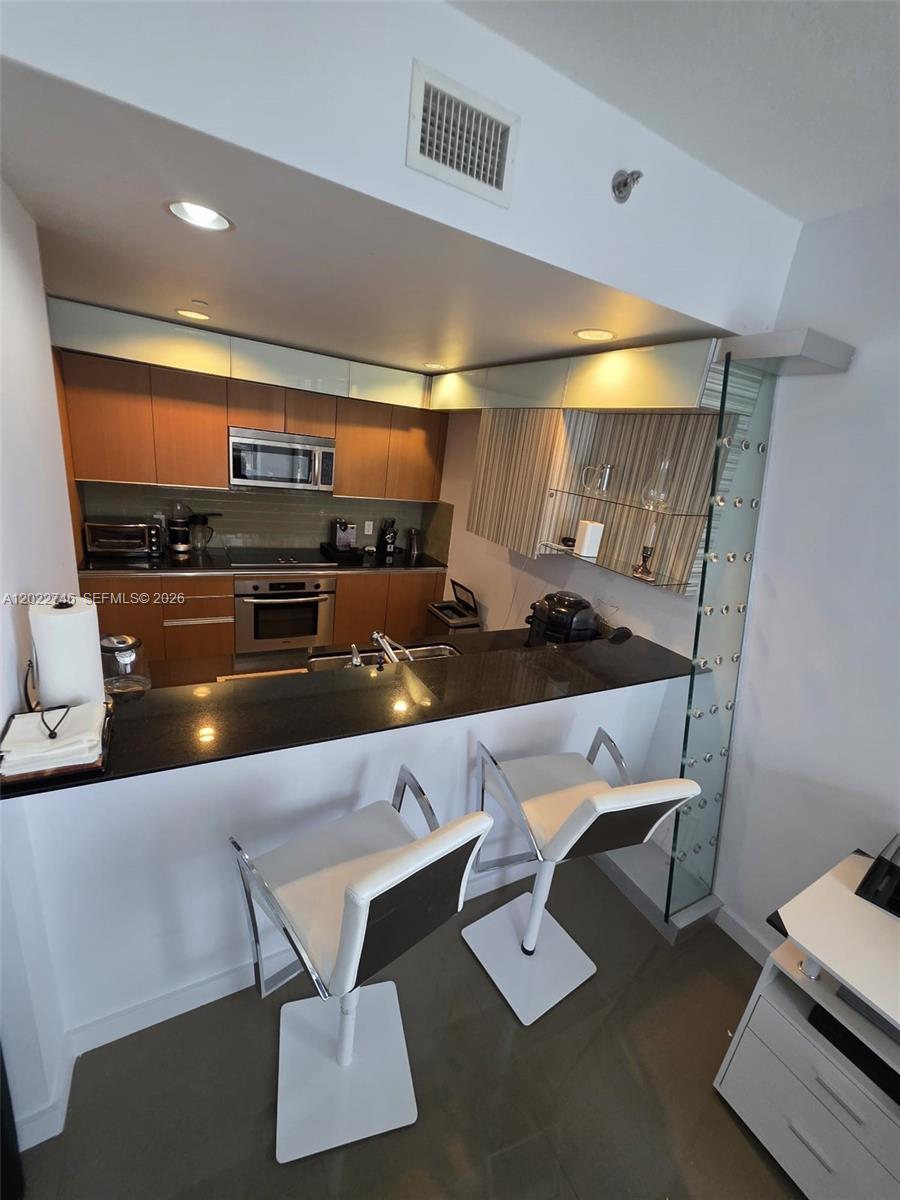 1060 Brickell Ave 2201 Property Photo 9