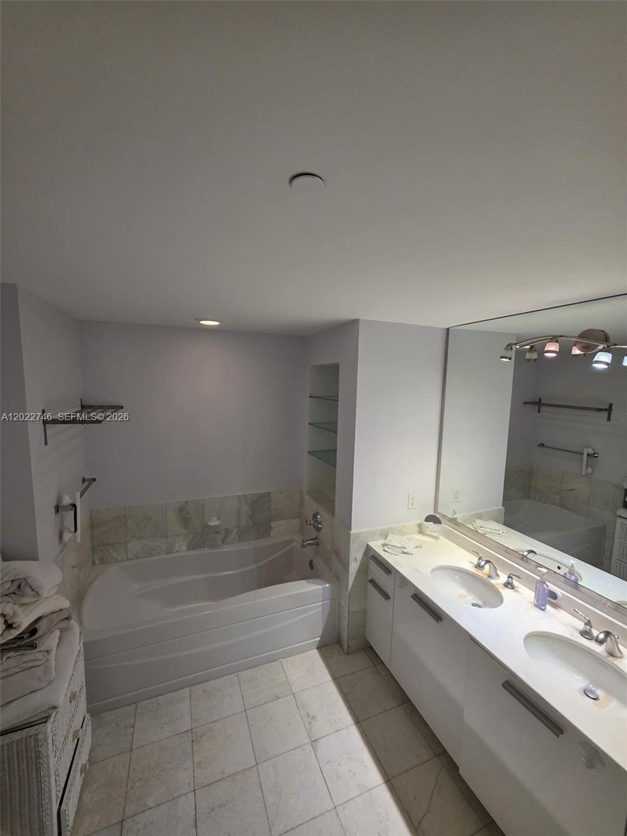 1060 Brickell Ave 2201 Property Photo 25