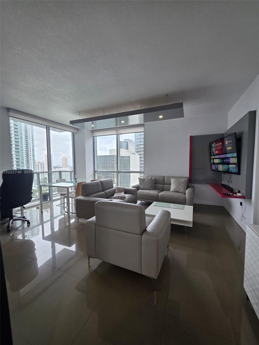 1060 Brickell Ave 2201 Property Photo 31