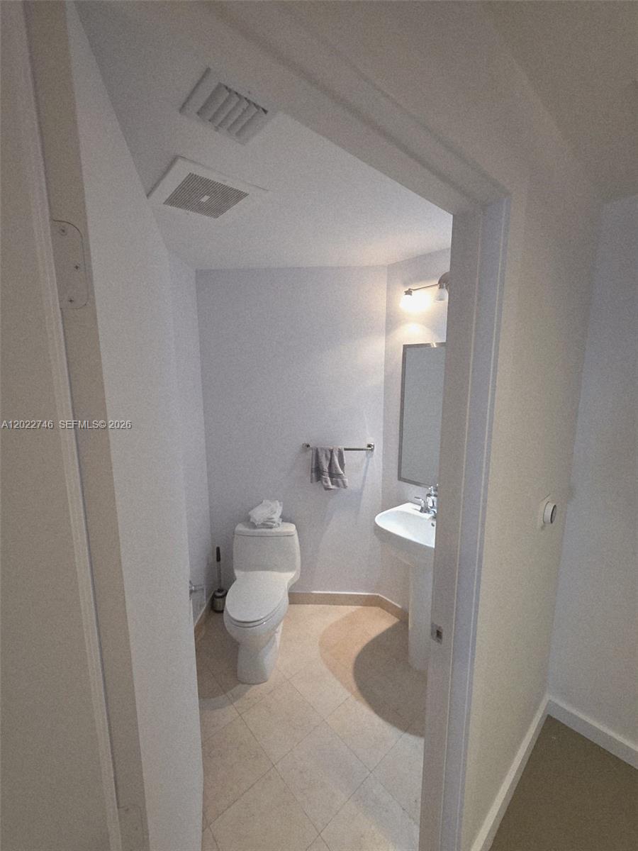 1060 Brickell Ave 2201 Property Photo 36