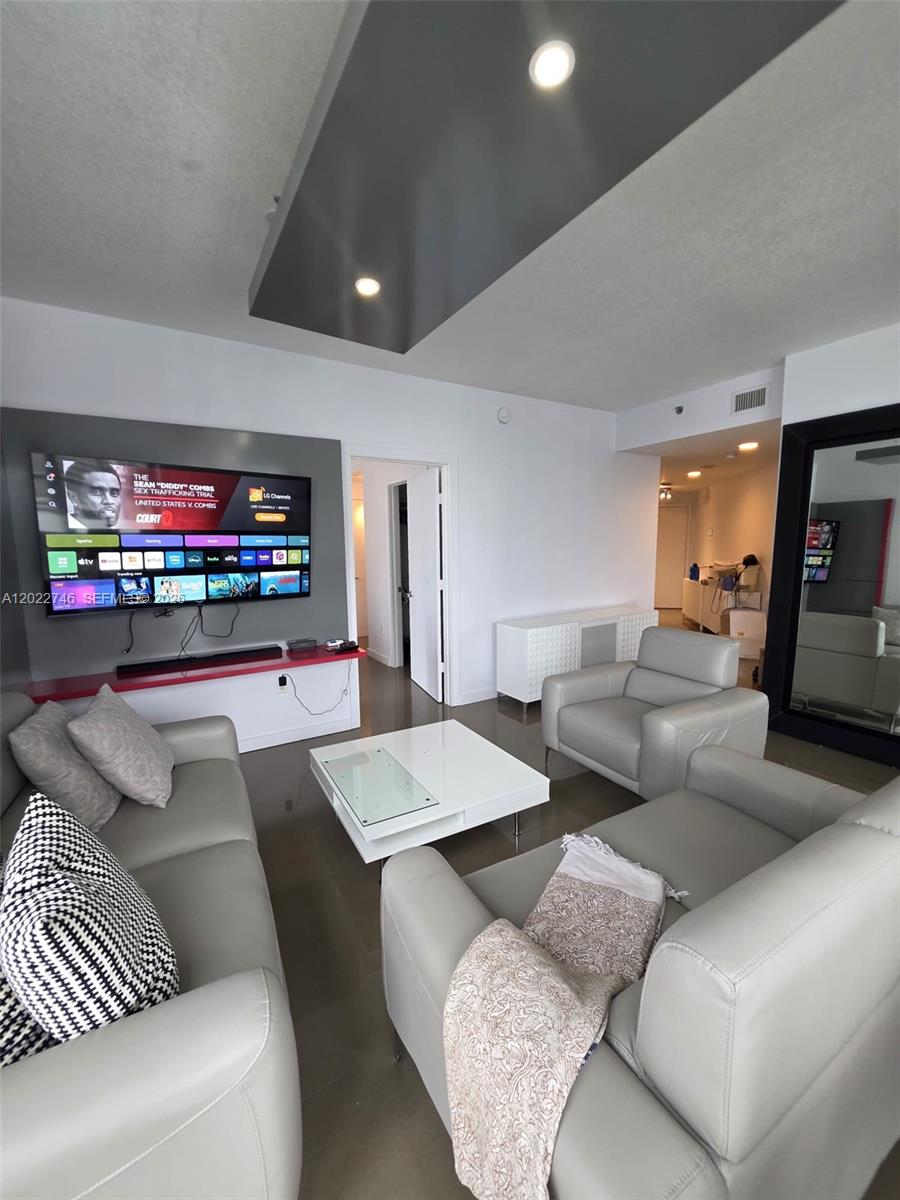 1060 Brickell Ave 2201 Property Photo 48
