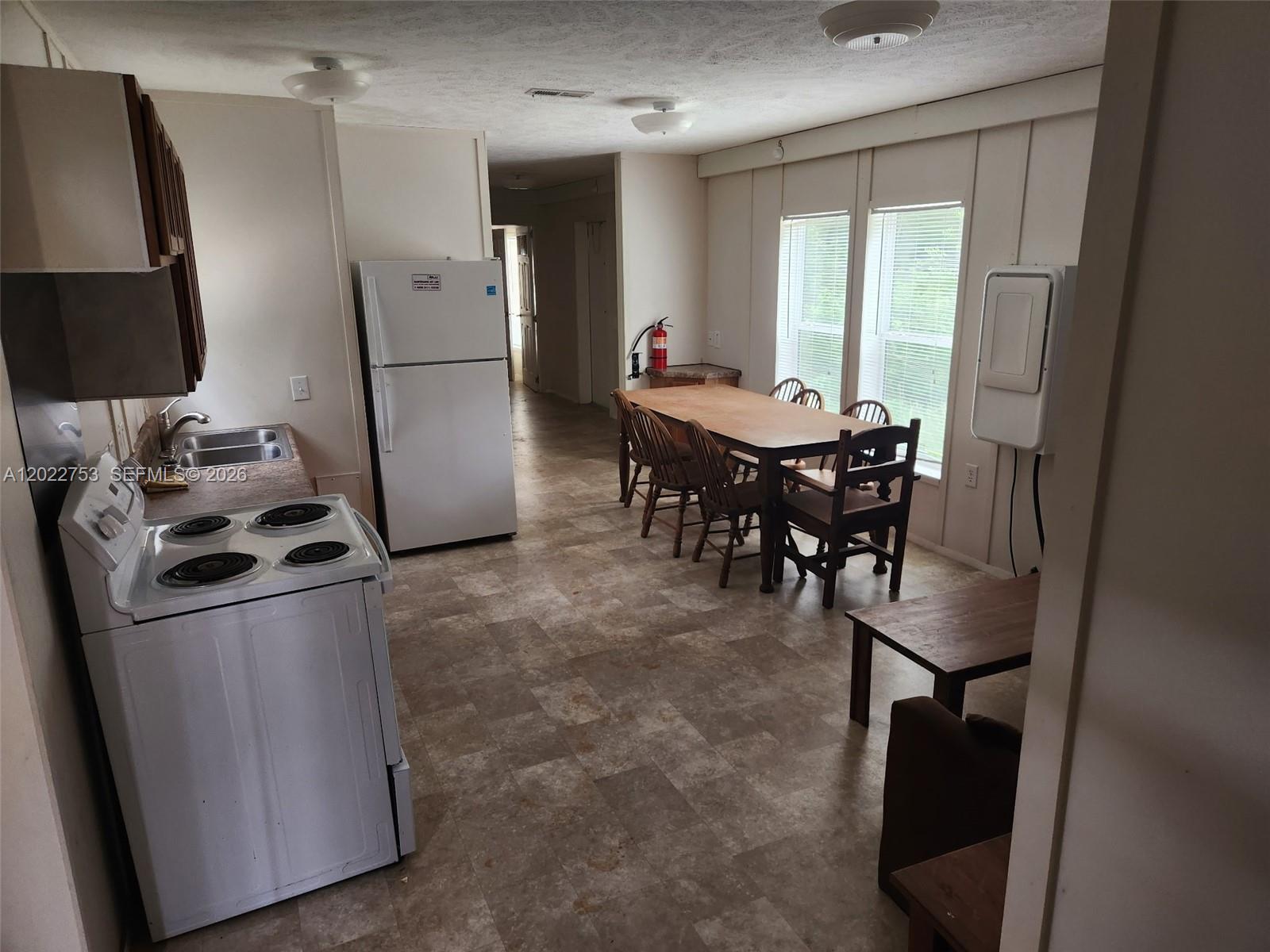 125 Neals Temple Rd Property Photo 4