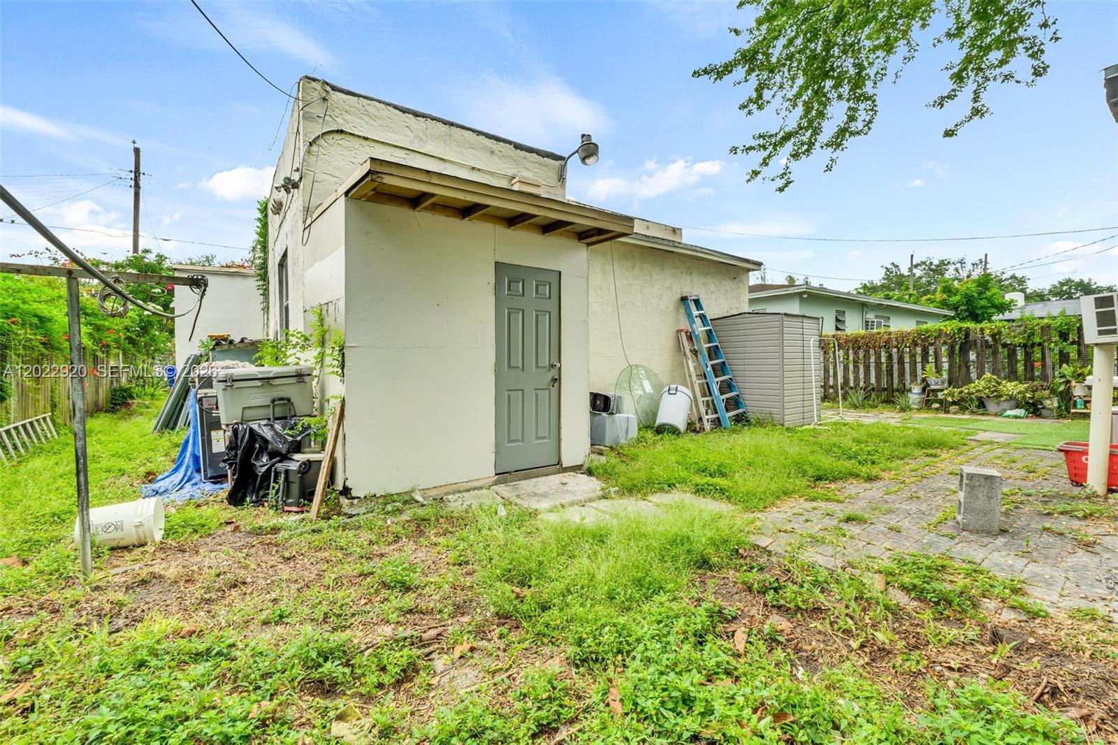 1122 Nw 38th St Property Photo 17