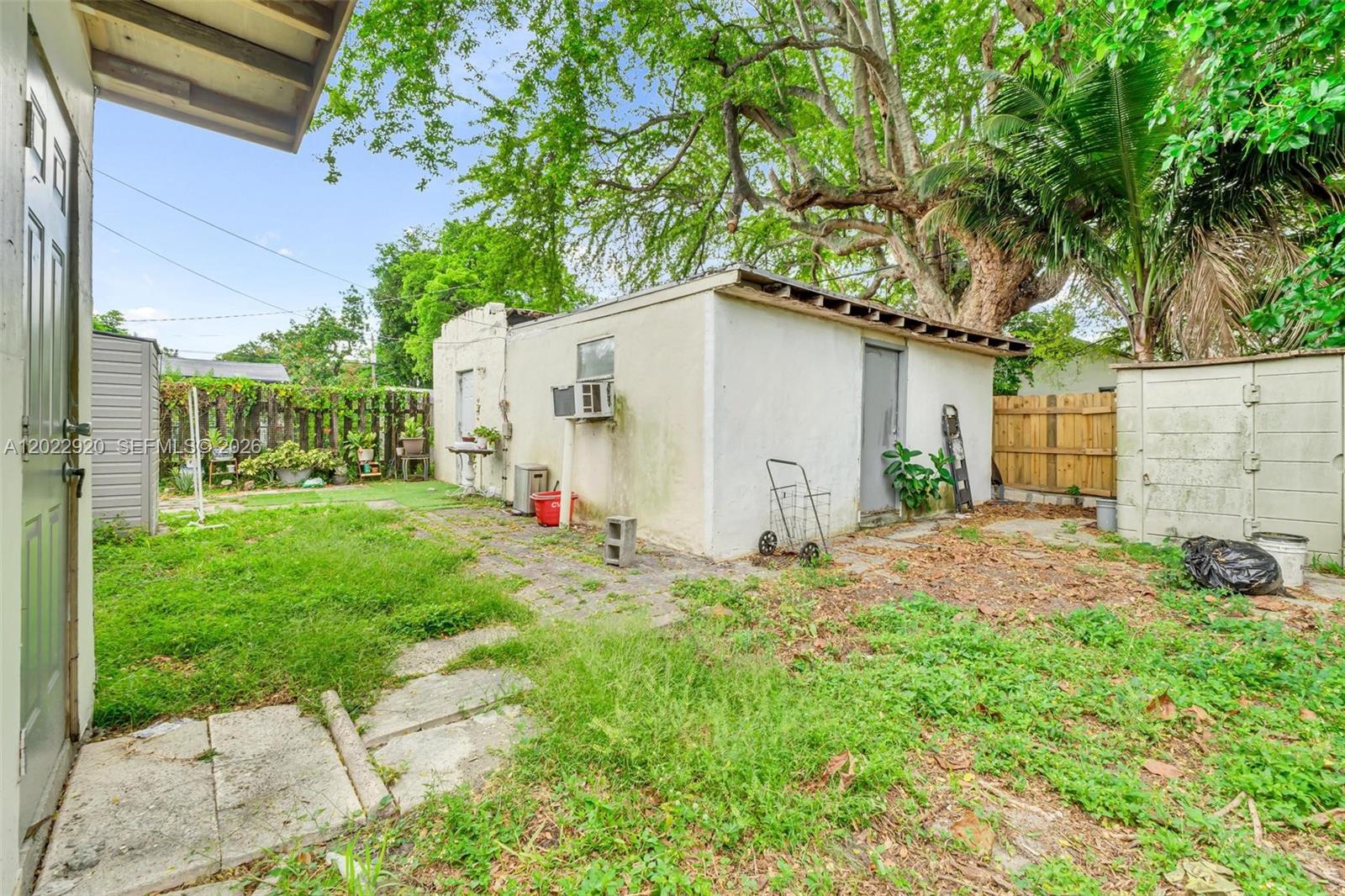 1122 Nw 38th St Property Photo 18