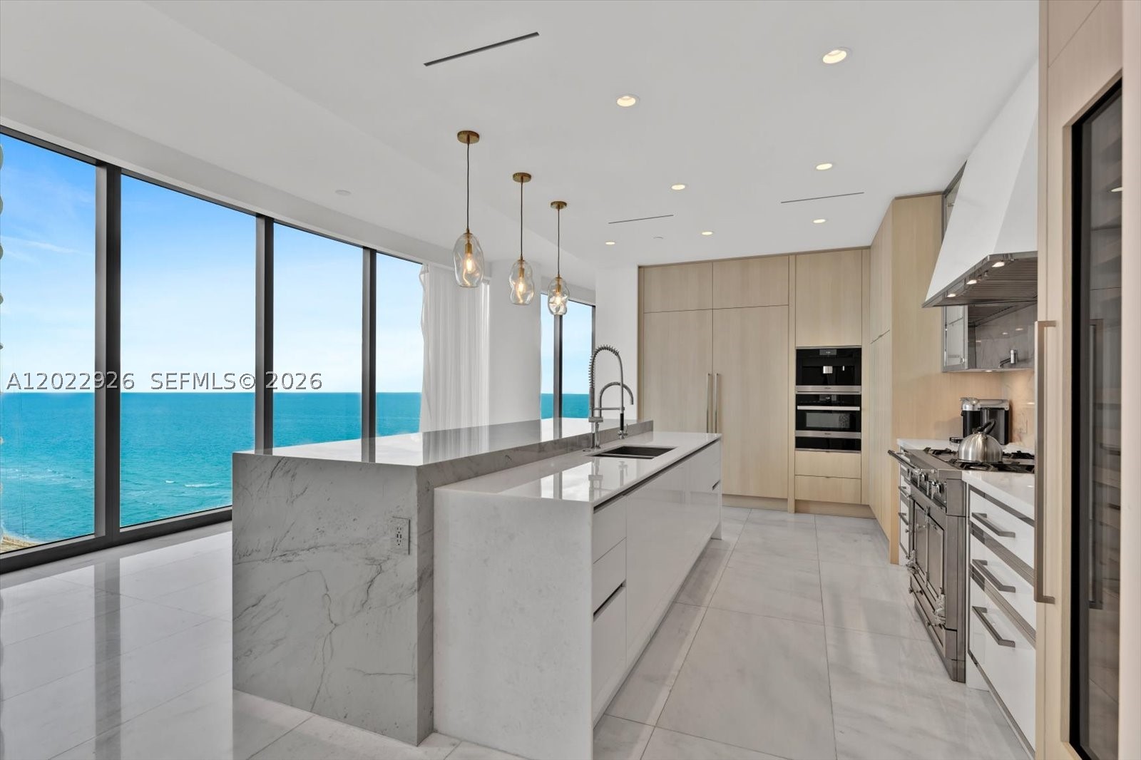 17901 Collins Ave 1801 Property Photo 12