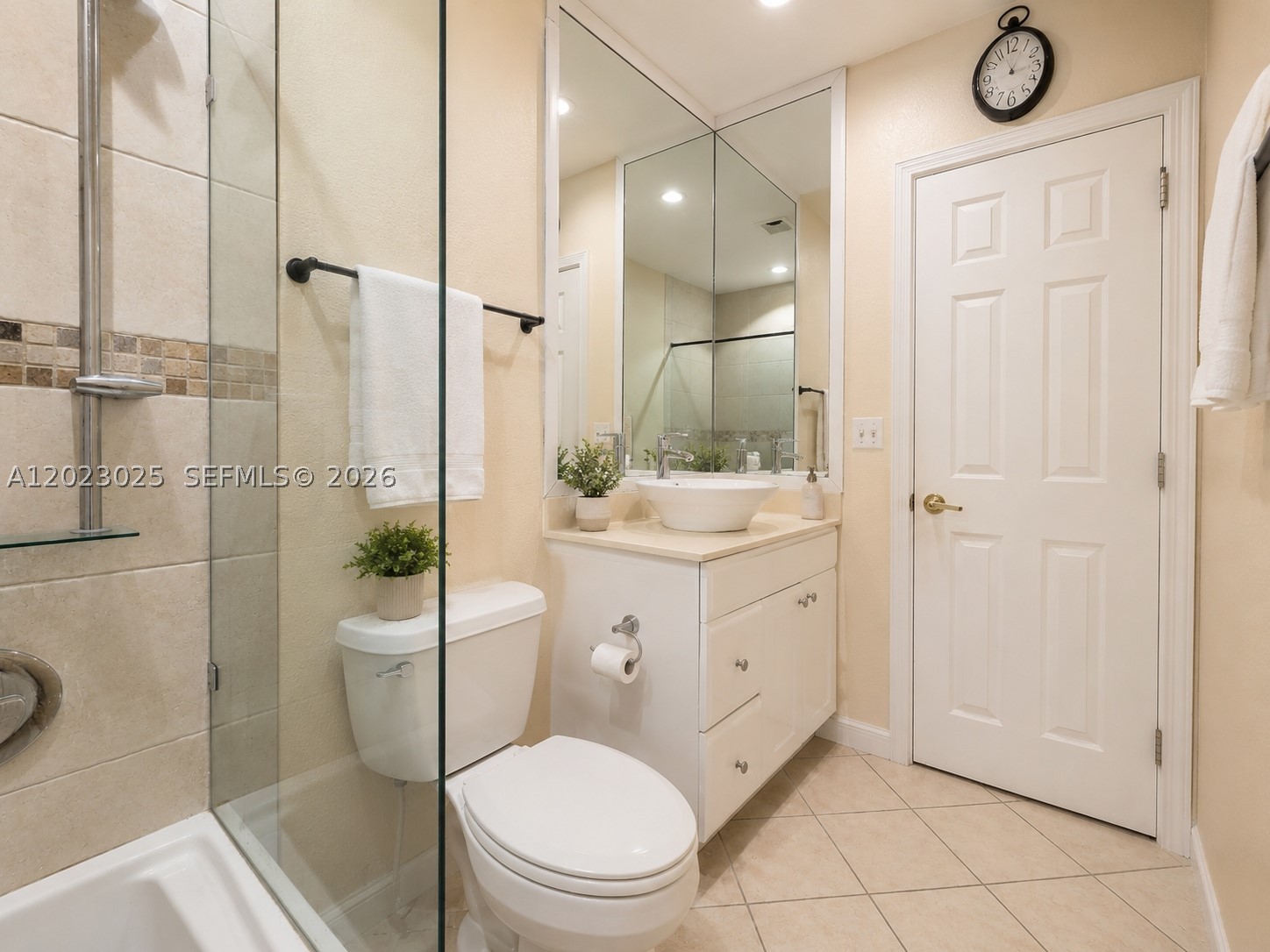 1423 Holly Heights Dr 4 Property Photo 9
