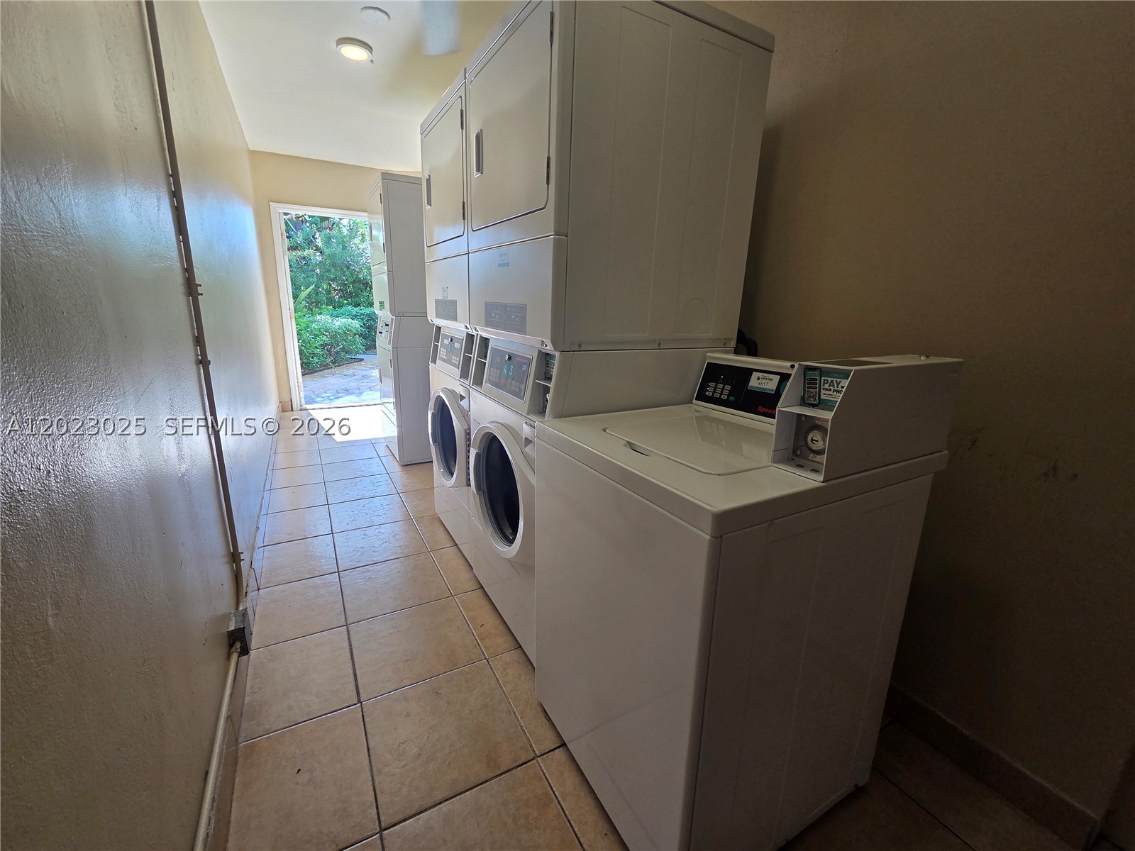 1423 Holly Heights Dr 4 Property Photo 20