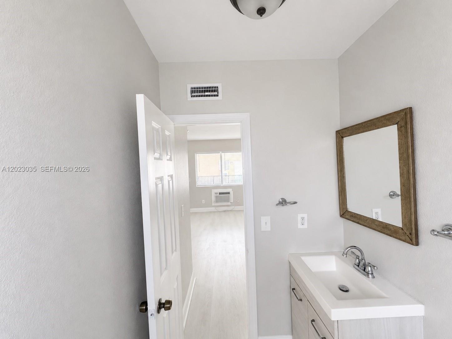 1920 Washington Ave 5 Property Photo 19