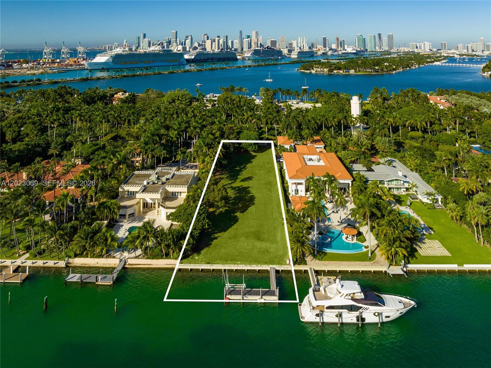 36 Star Island Dr Property Photo 1