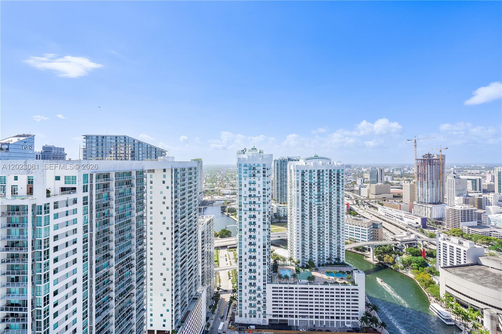 485 Brickell Ave 4206 Property Photo 7