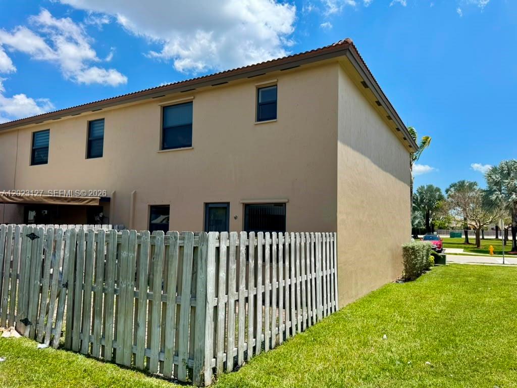 A12023127 Property Photo 10