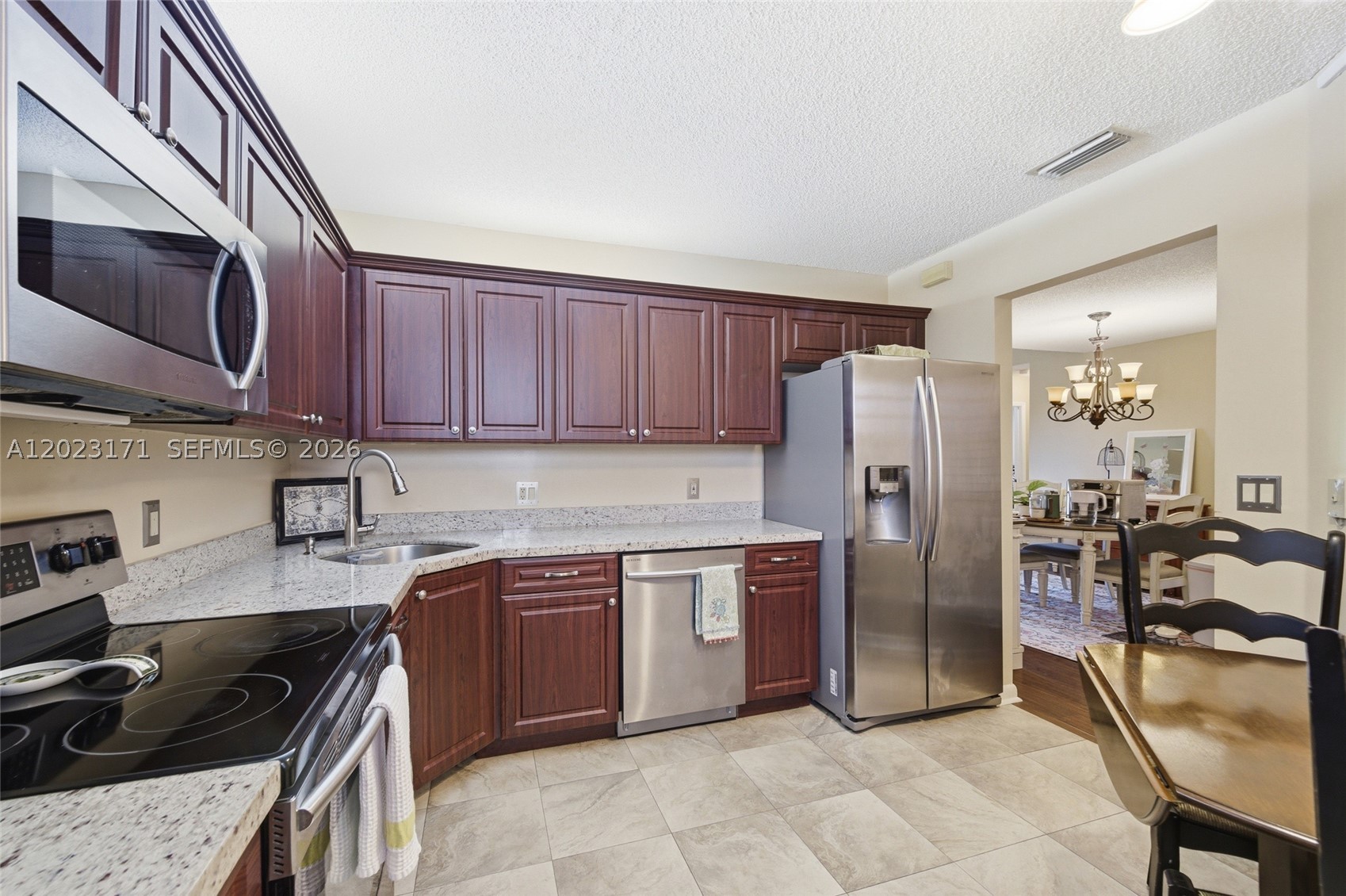 4111 Coral Tree Cir 327 Property Photo 10