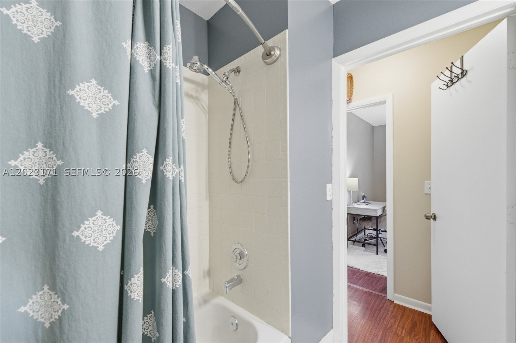 4111 Coral Tree Cir 327 Property Photo 20