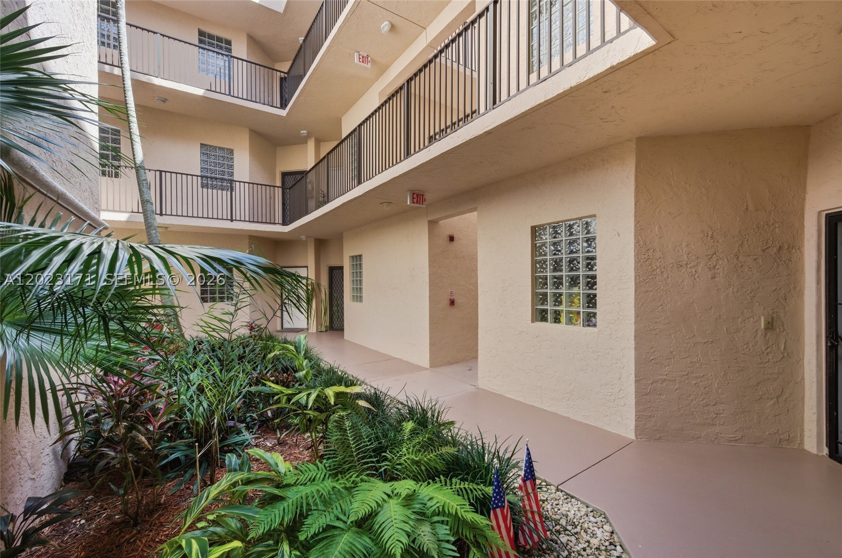 4111 Coral Tree Cir 327 Property Photo 23