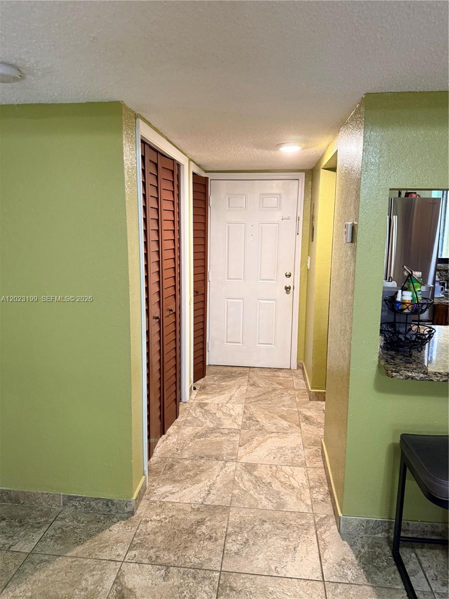 191 Lakeview Dr 103 Property Photo 1