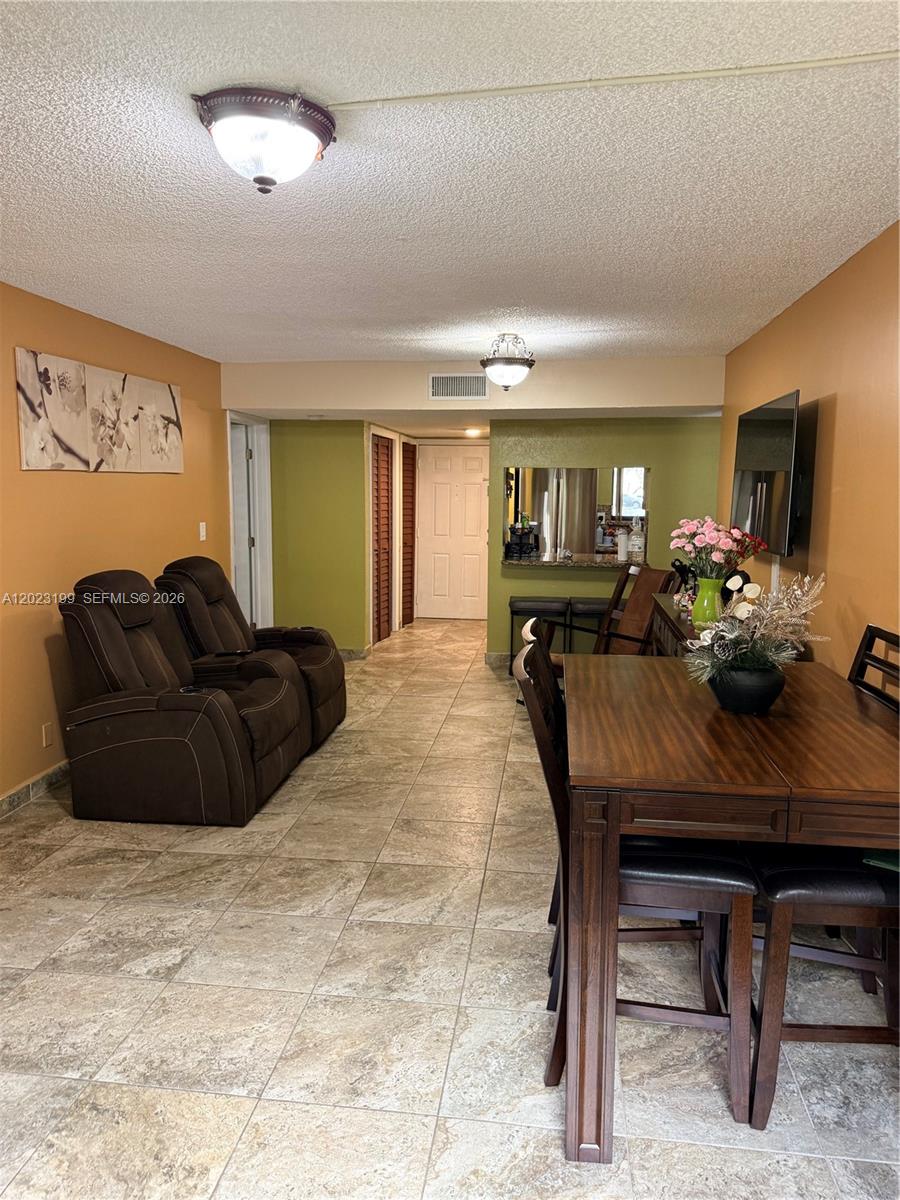191 Lakeview Dr 103 Property Photo 5