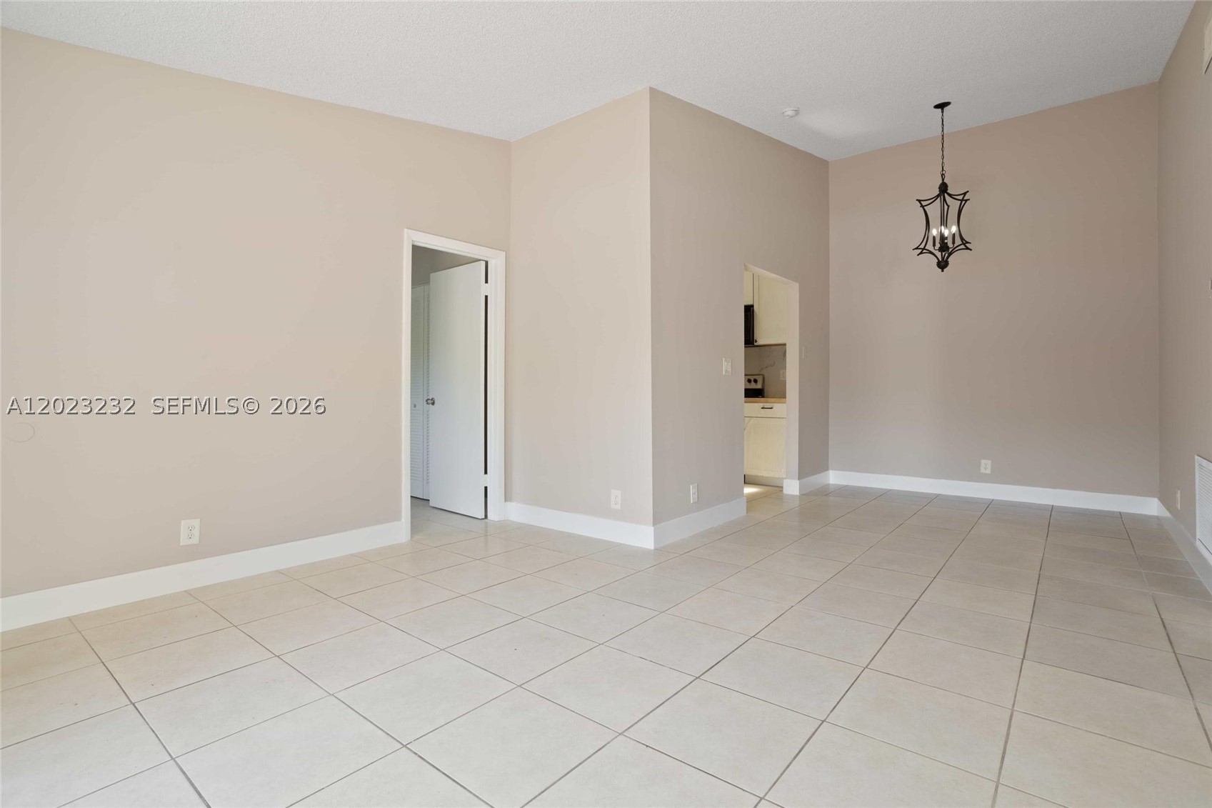 3633 Nw 99th Ter 7b Property Photo 11