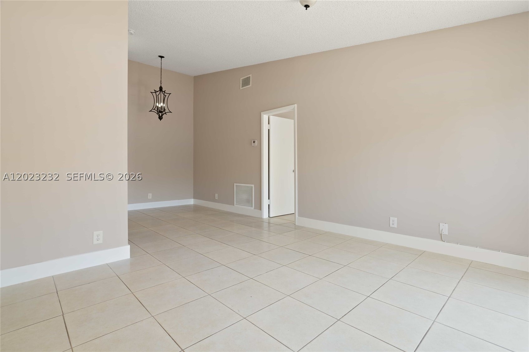 3633 Nw 99th Ter 7b Property Photo 12