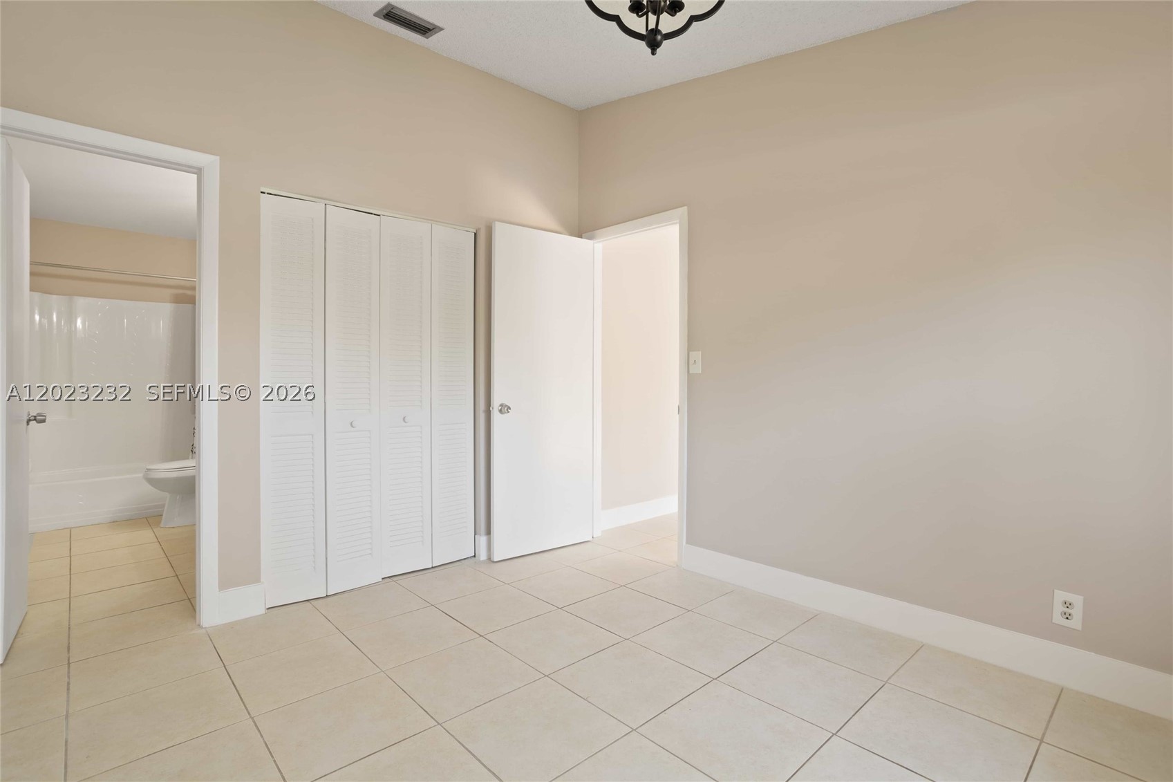 3633 Nw 99th Ter 7b Property Photo 15
