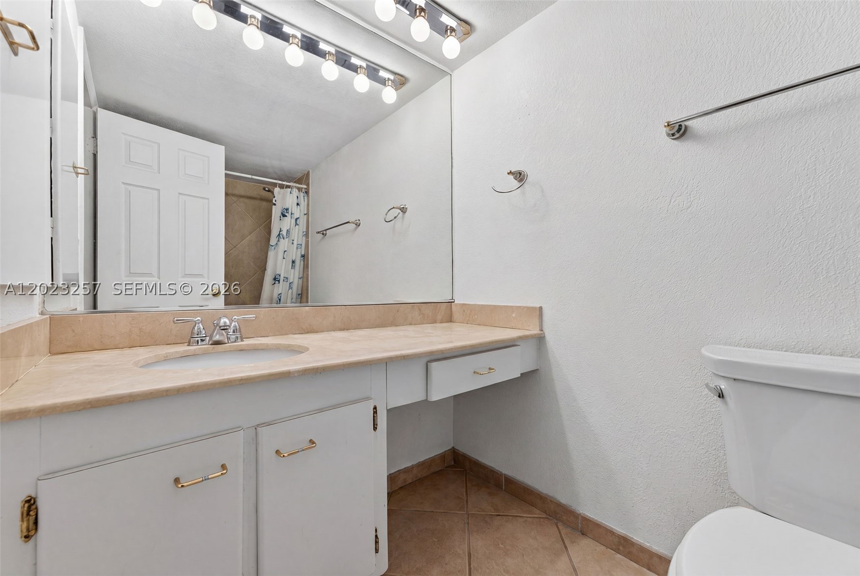 6770 Indian Creek Dr 5d Property Photo 16
