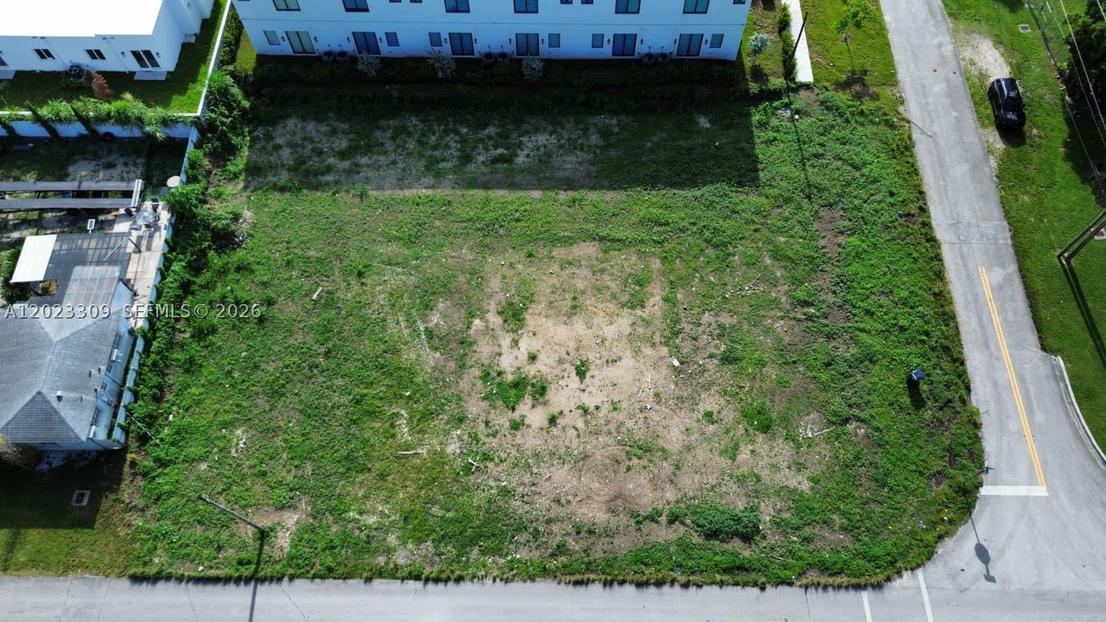 215 Nw 3rd Ave Property Photo 1