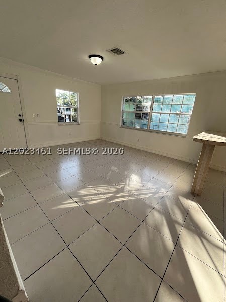 2411 Nw 65th St Property Photo 4