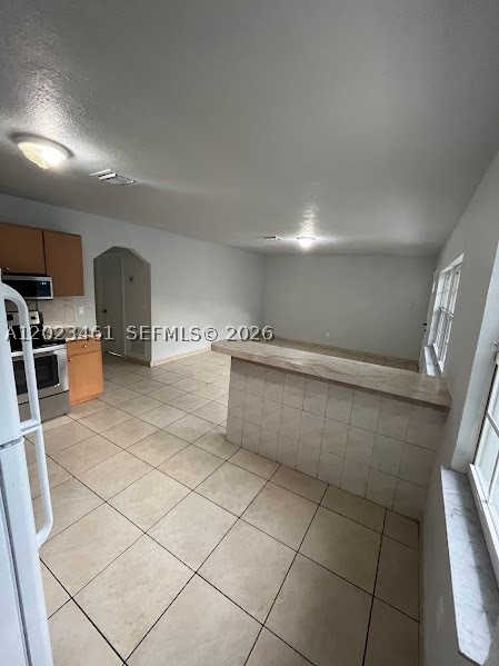 2411 Nw 65th St Property Photo 7