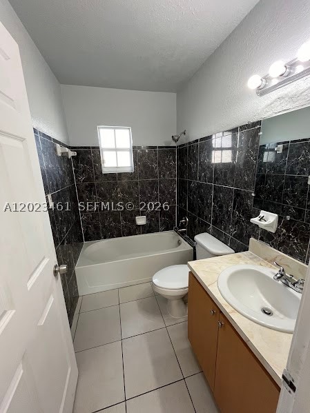 2411 Nw 65th St Property Photo 11