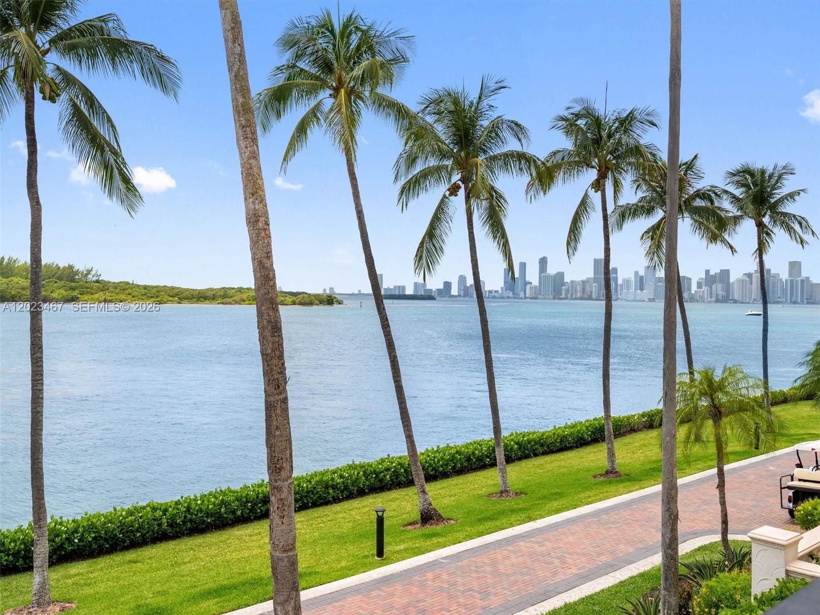 2425 Fisher Island Dr 5205 Property Photo 1