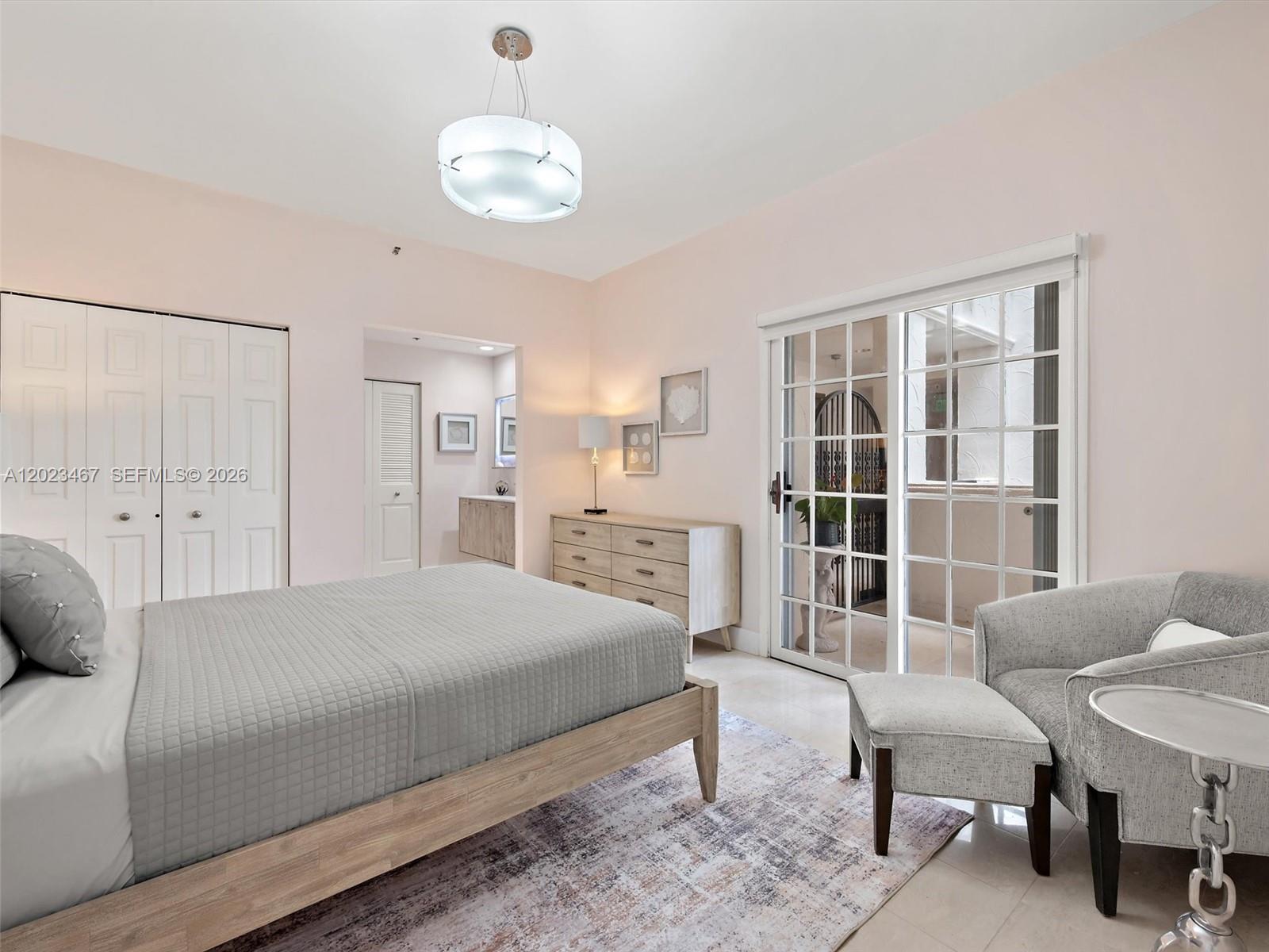 2425 Fisher Island Dr 5205 Property Photo 22