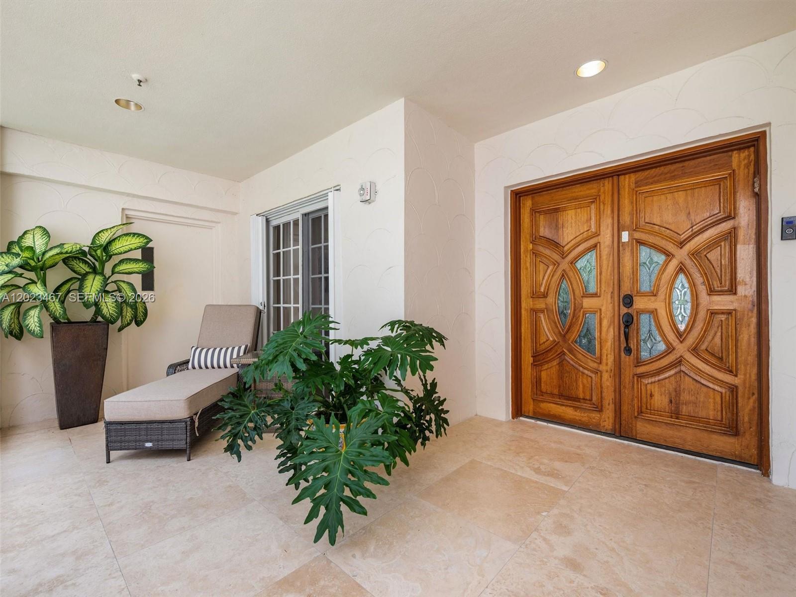 2425 Fisher Island Dr 5205 Property Photo 32
