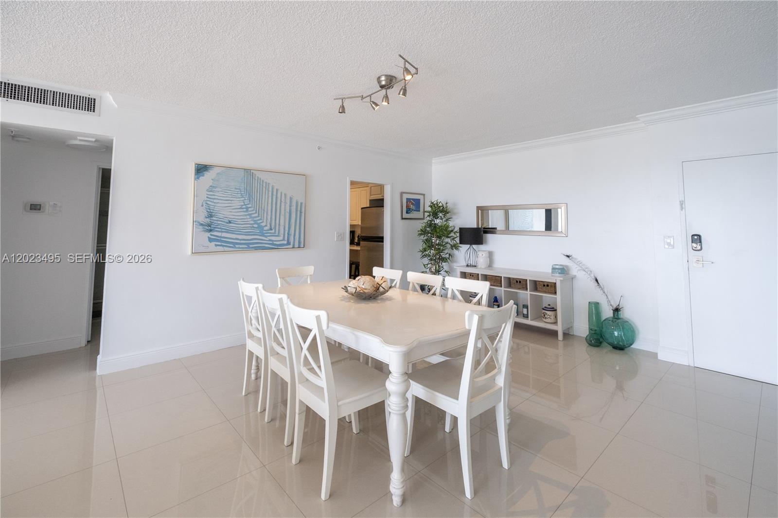 5601 Collins Ave 1420 Property Photo 18