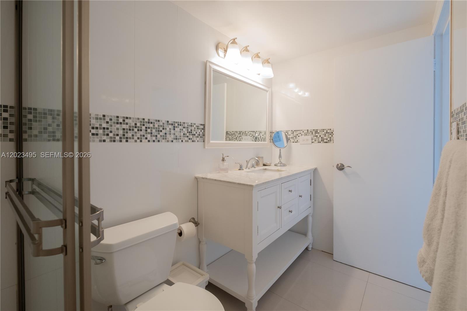 5601 Collins Ave 1420 Property Photo 19