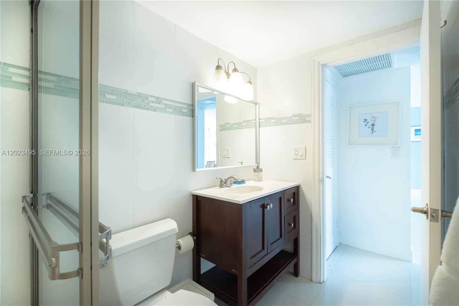 5601 Collins Ave 1420 Property Photo 22