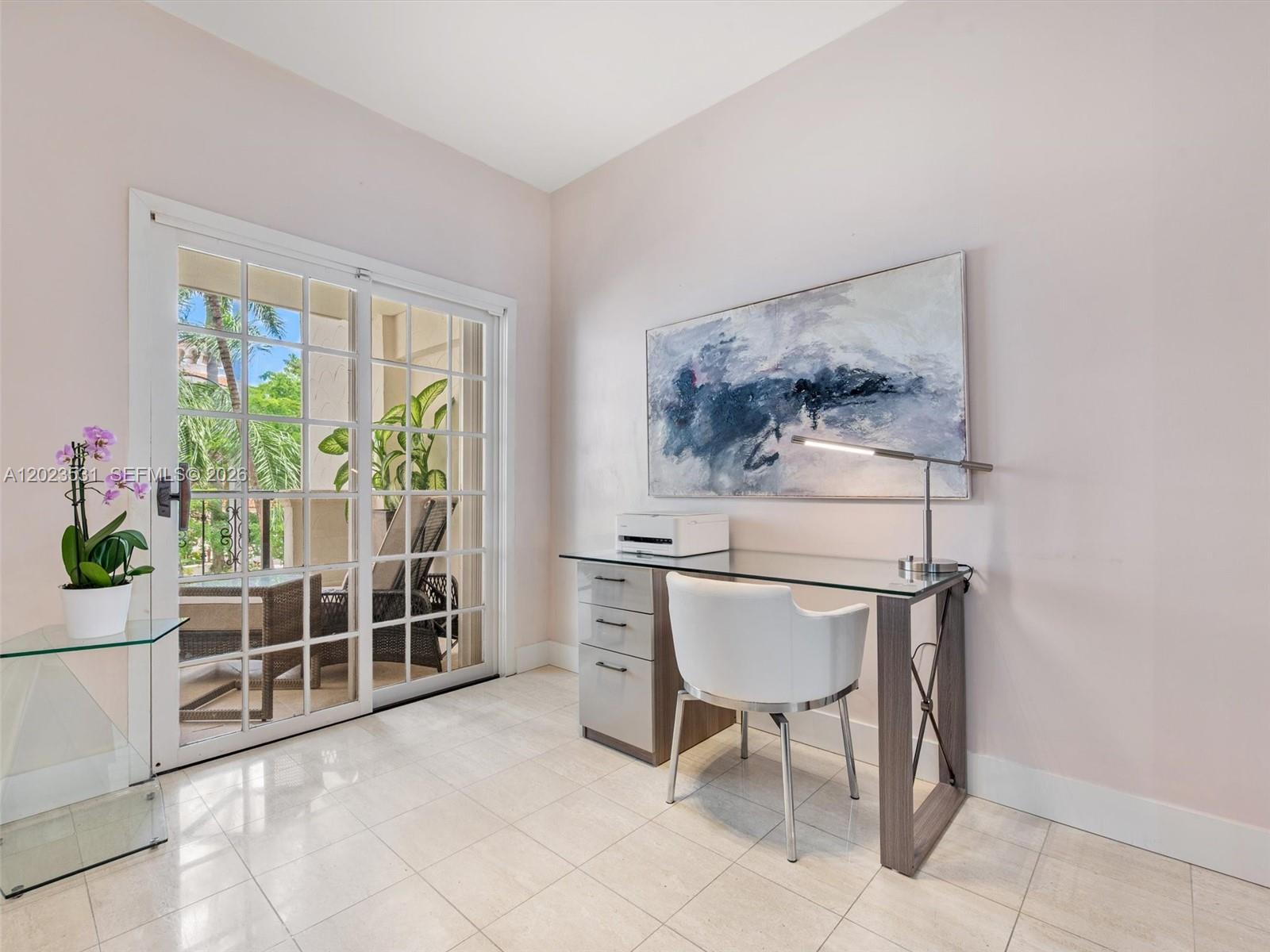 2425 Fisher Island Dr 5205 Property Photo 14