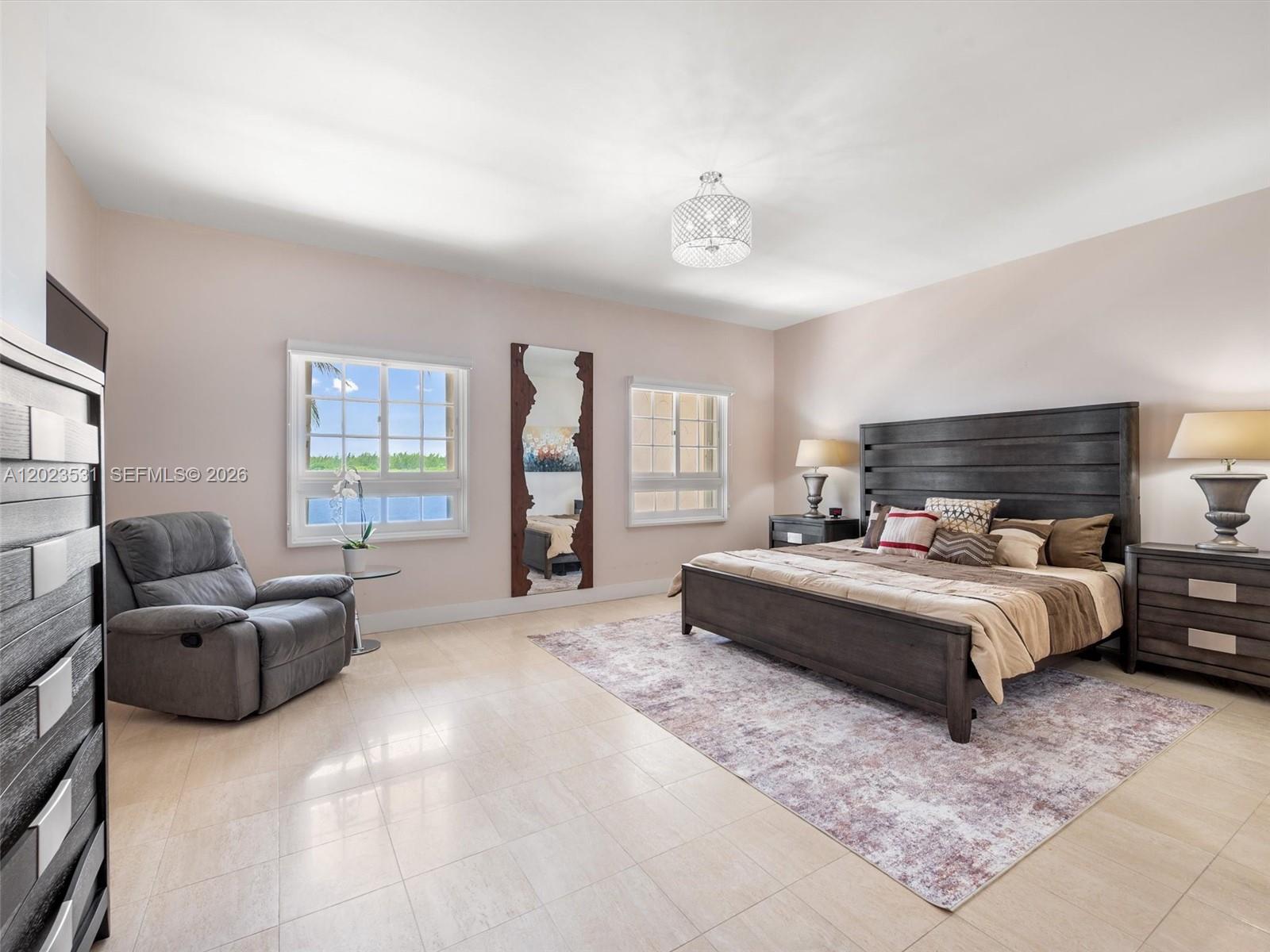 2425 Fisher Island Dr 5205 Property Photo 16
