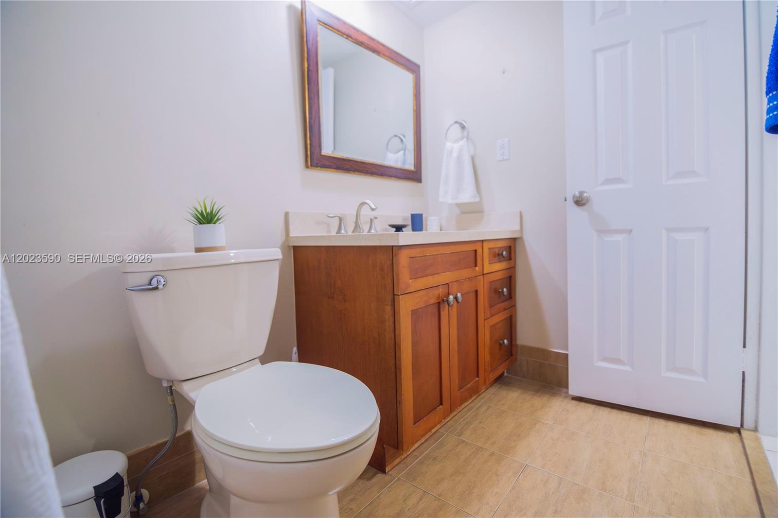 5151 Collins Ave 428 Property Photo 18