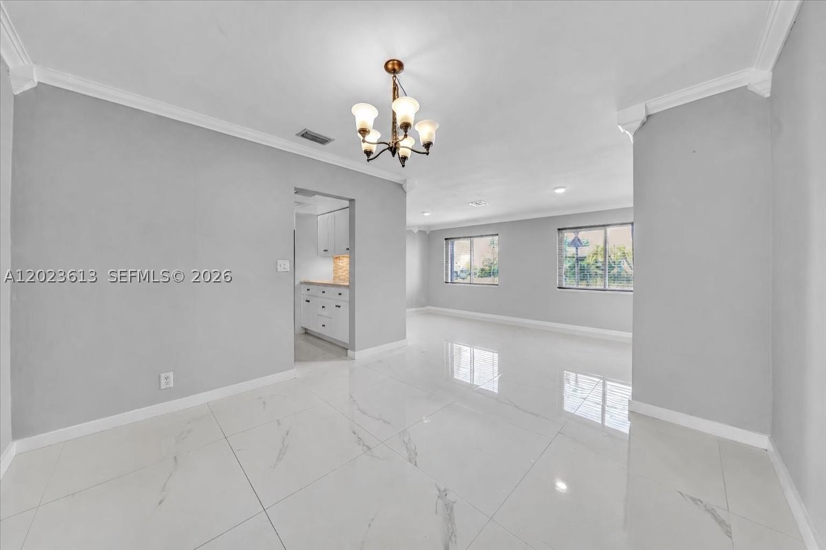 5260 Sw 10th Ct Property Photo 5