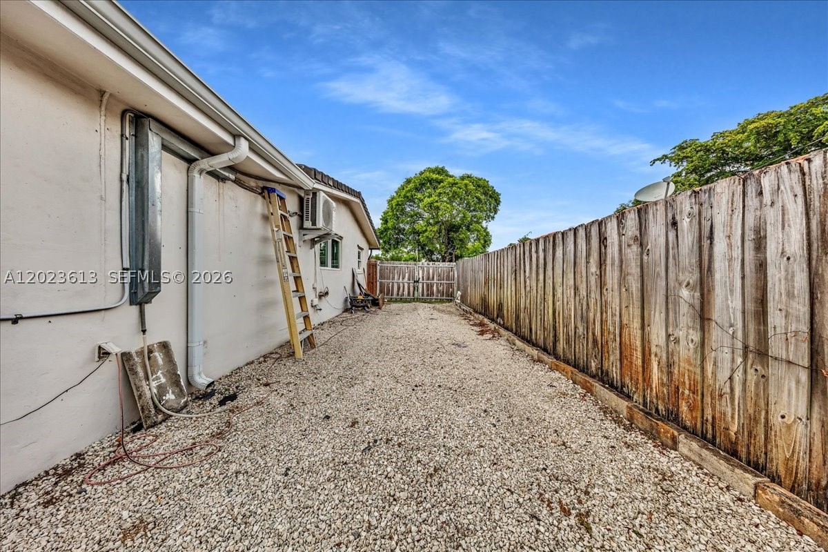 5260 Sw 10th Ct Property Photo 39
