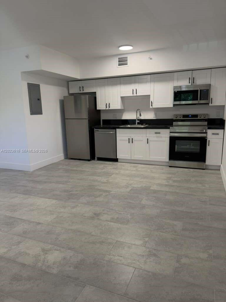 147 Nw 59th St 303 Property Photo 4