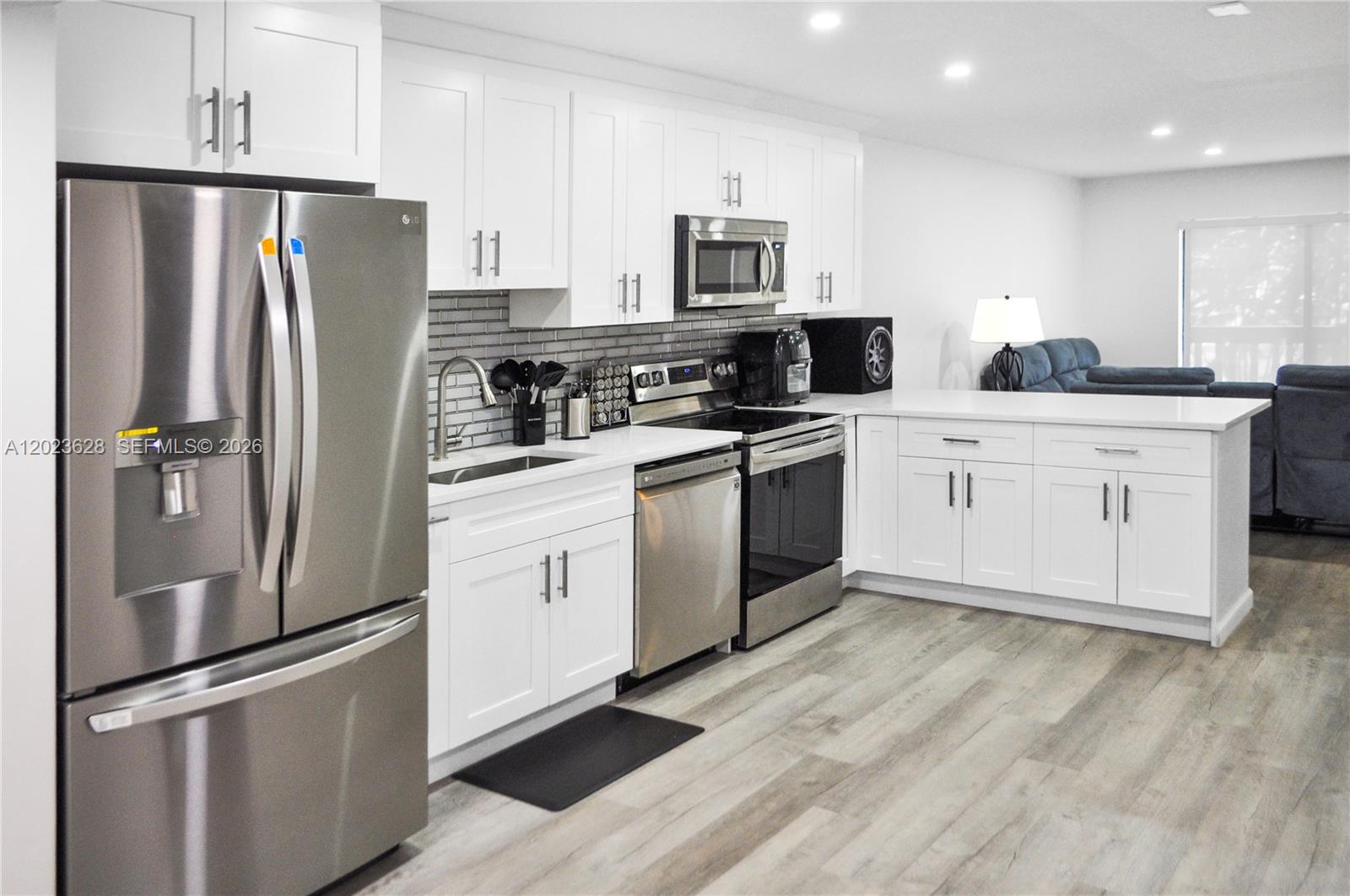 1021 Mockingbird Ln 202