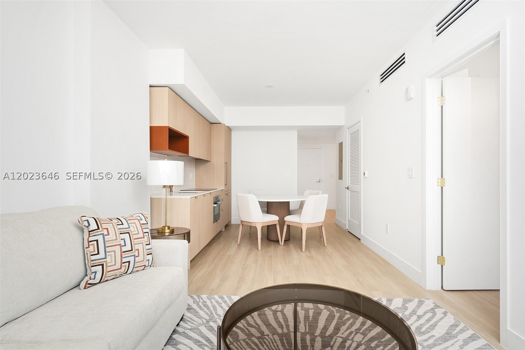 90 Ne 32 411 Property Photo 5
