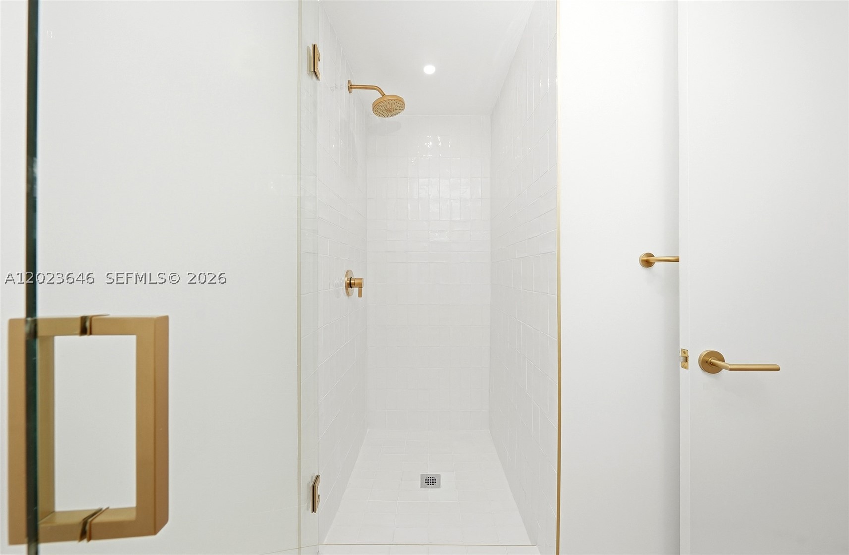90 Ne 32 411 Property Photo 14