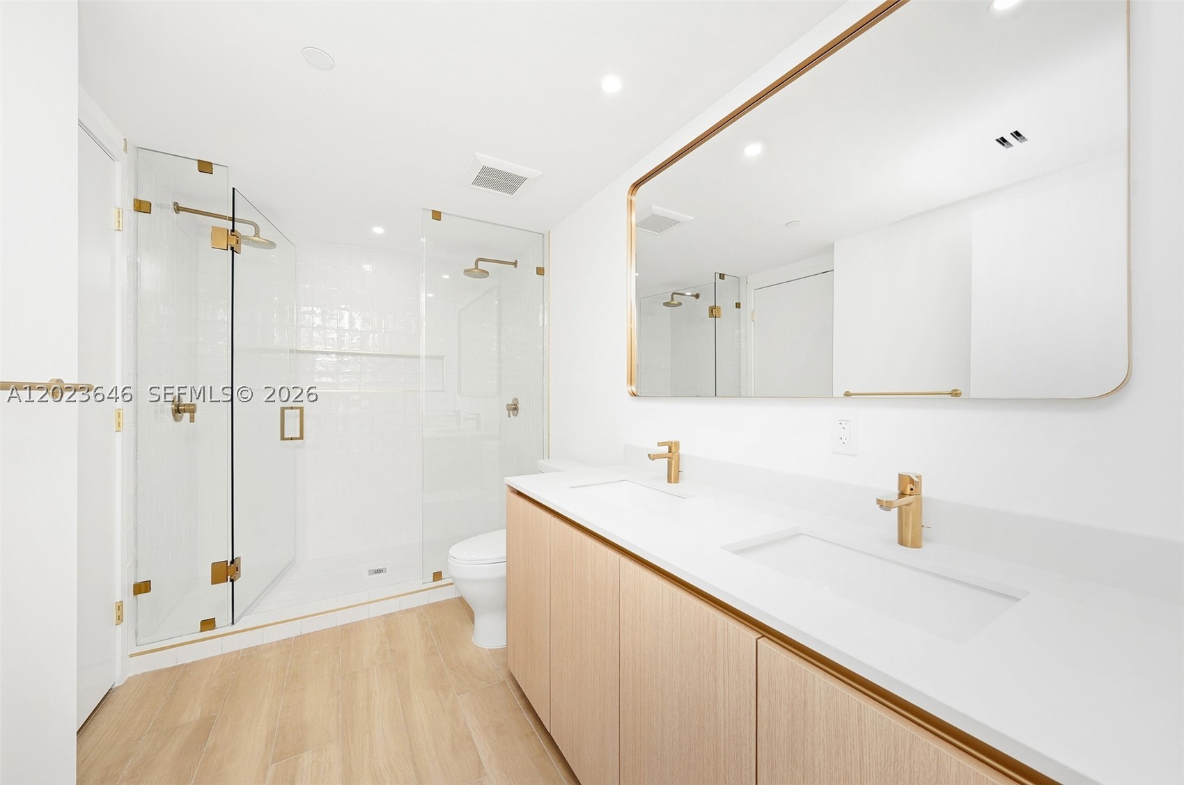 90 Ne 32 411 Property Photo 23