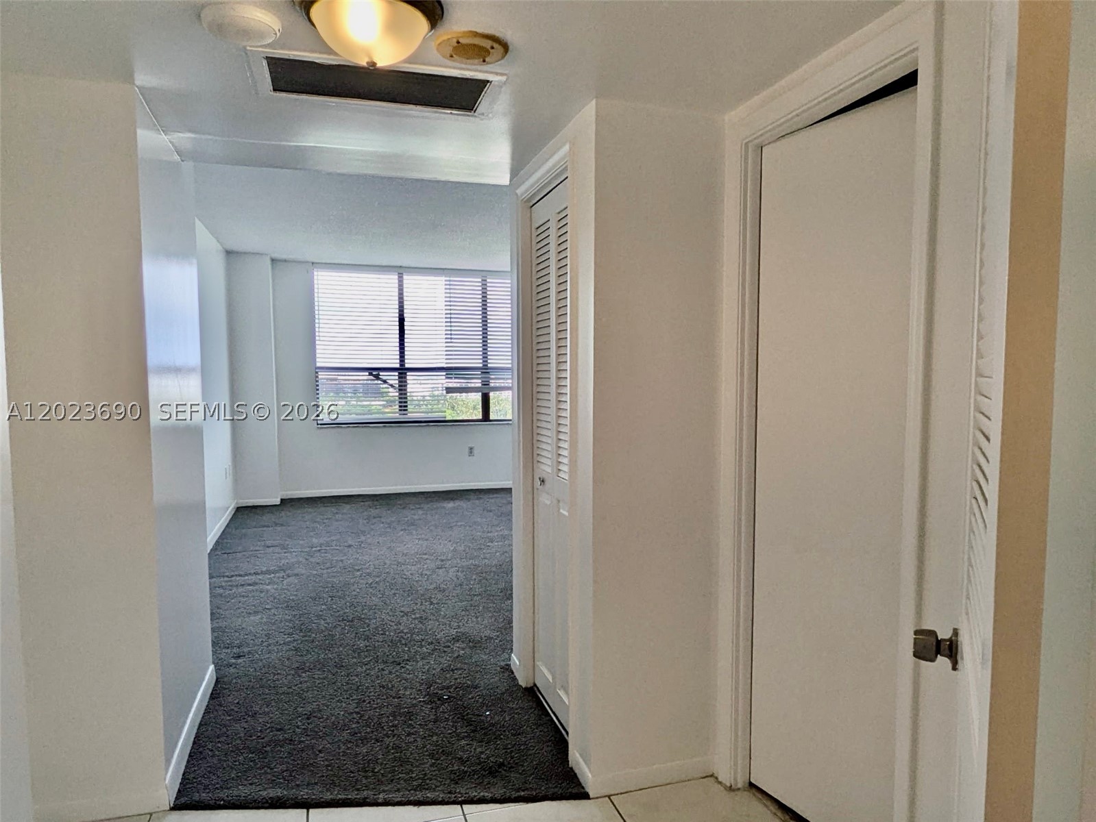 9801 Collins Ave 11m Property Photo 19