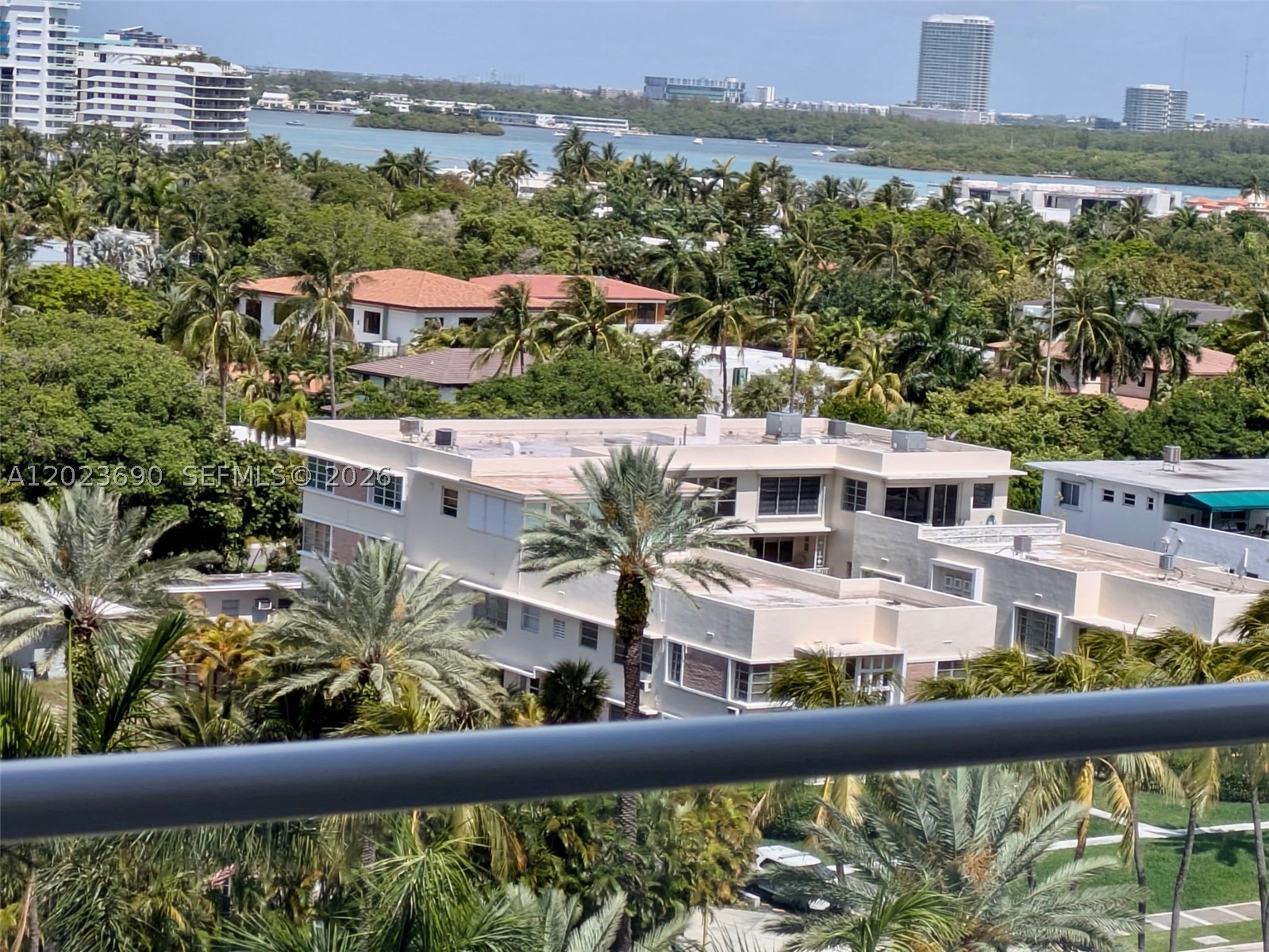 9801 Collins Ave 11m Property Photo 23