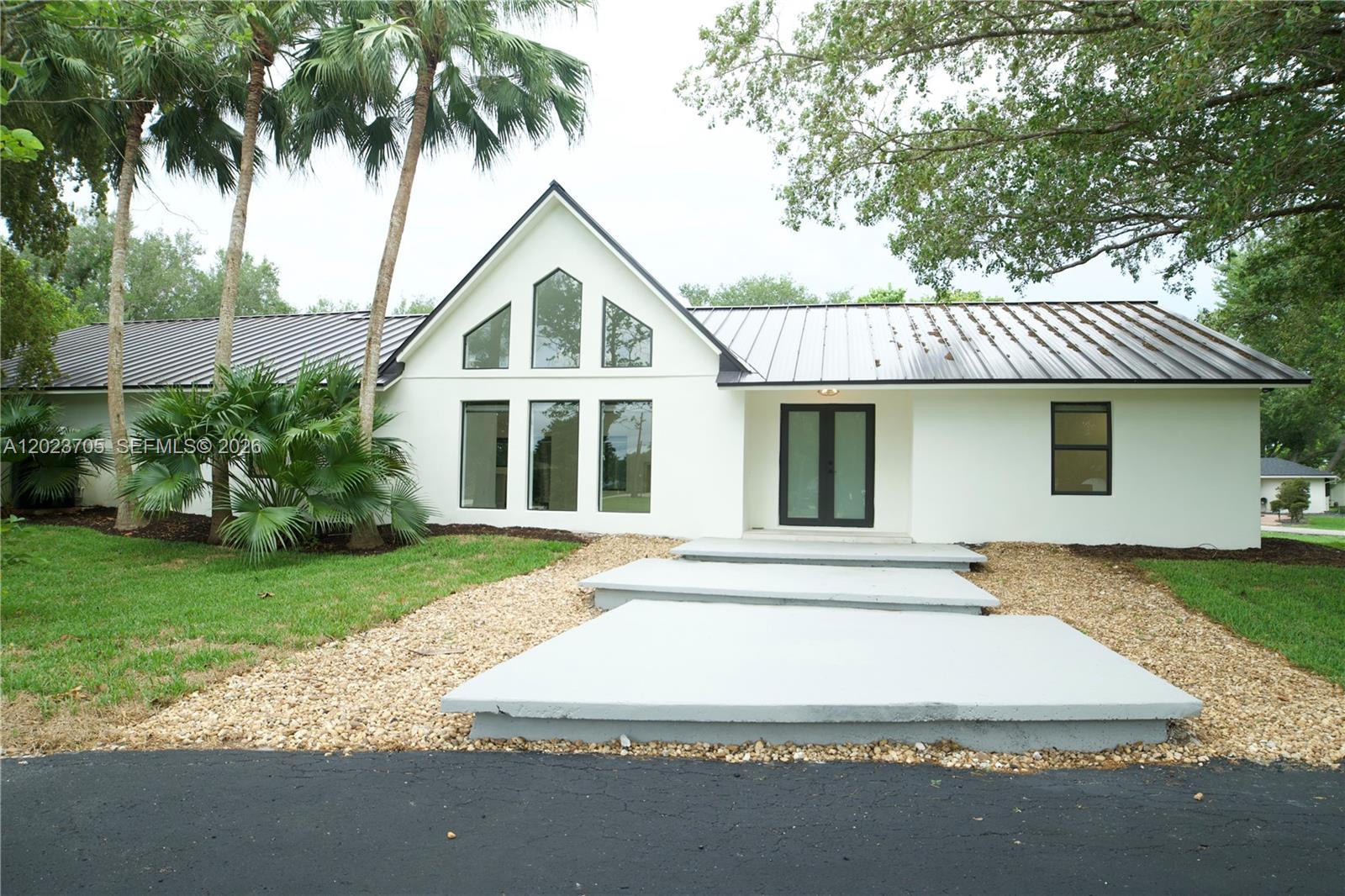 20500 Sw 50th Pl Property Photo 1