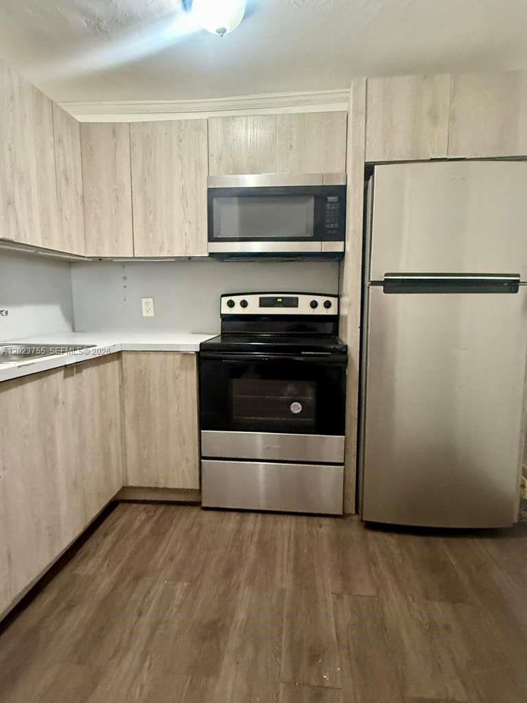 6026 SW 27th St 1 Property Photo 1