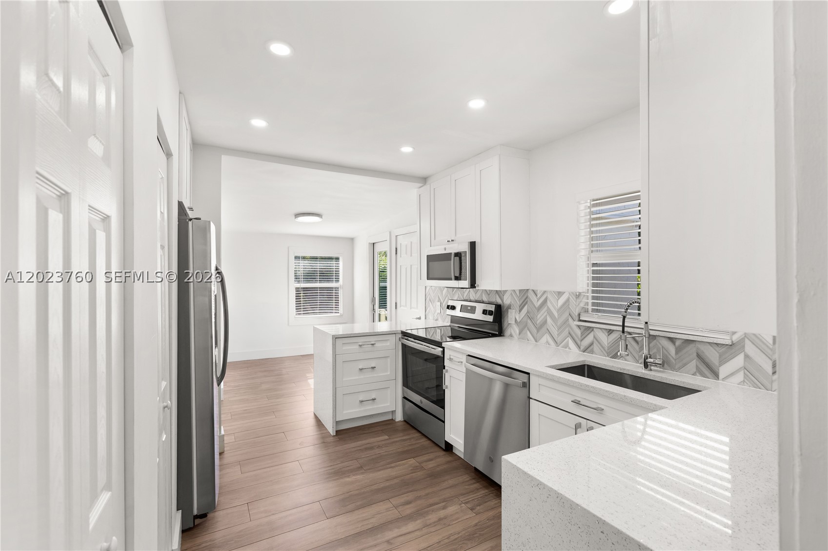 900 Tangier St Property Photo 13